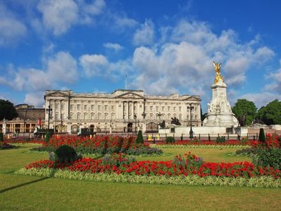 Buckingham Palace - Cheap Flights to London