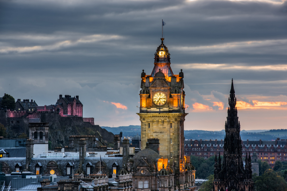 Cheap Business Class Flights From San Diego (SAN) to Edinburgh (EDI)