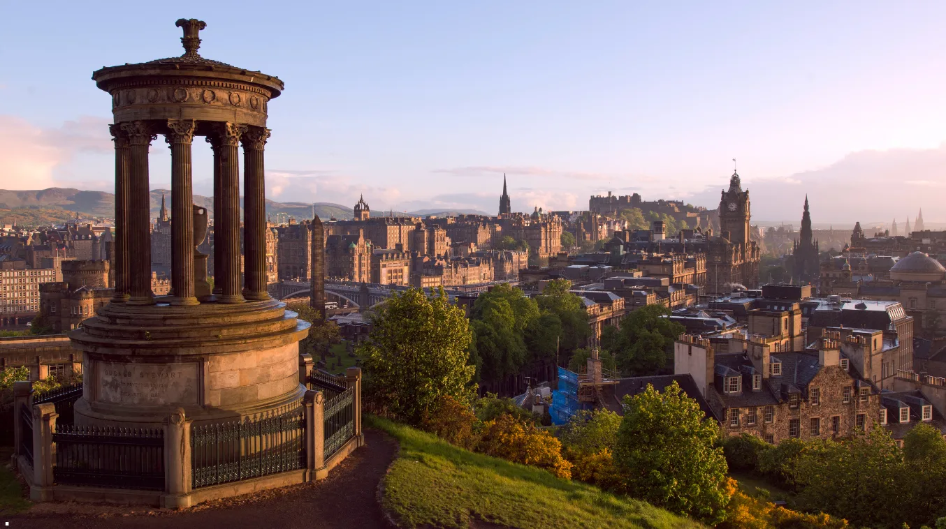 Cheap Business Class Flights From Las Vegas (LAS) to Edinburgh (EDI)