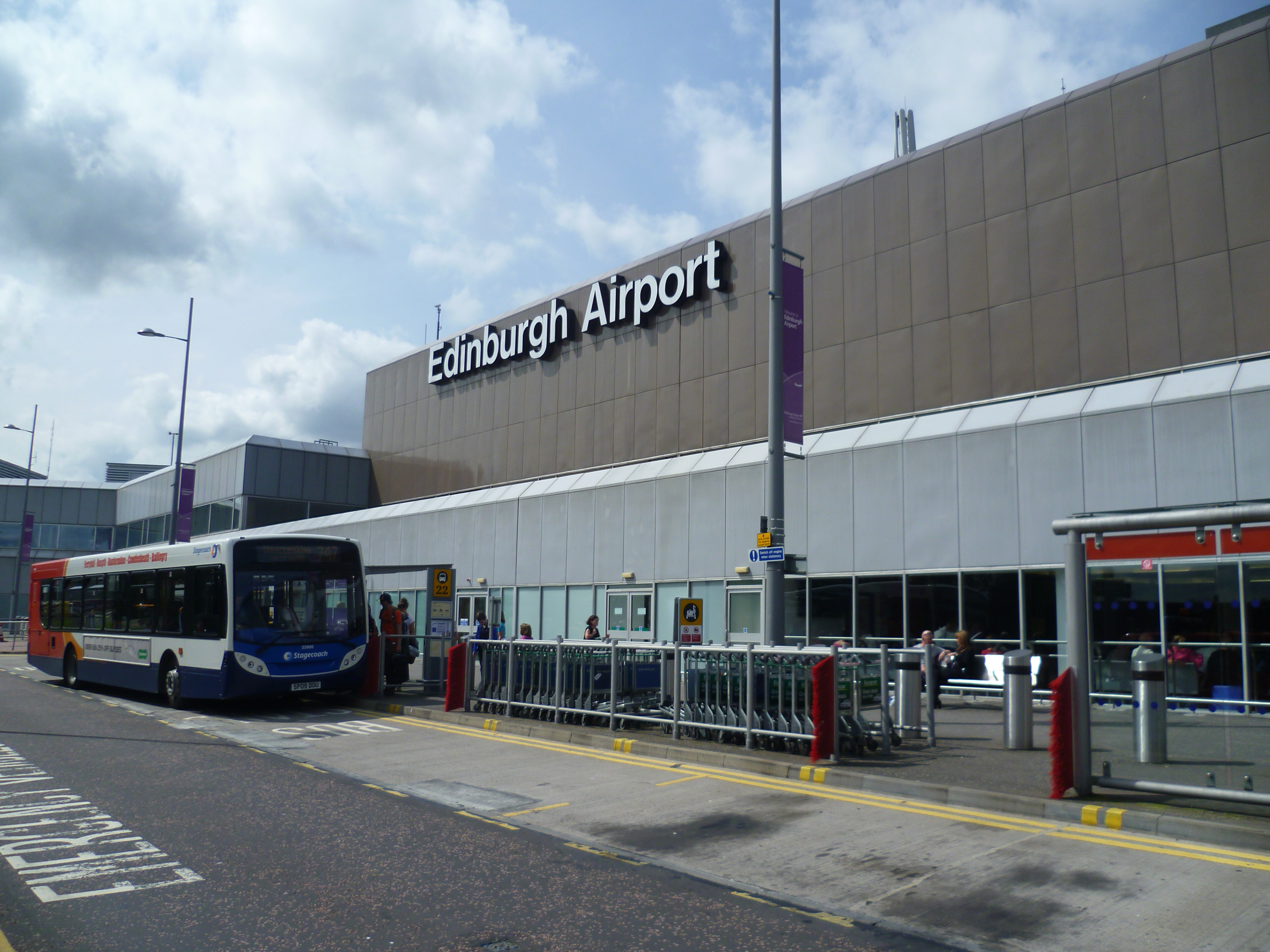 Cheap Flights To Edinburgh Airport (EDI)