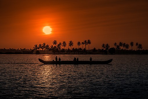 Cheap flights from Newark (EWR) to Kochi (COK)