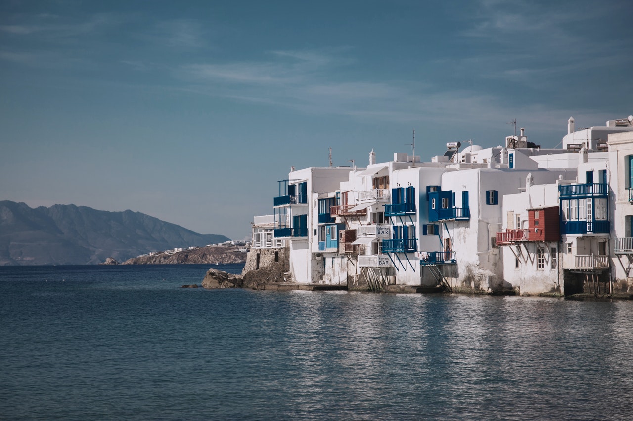 10 Day Greek Islander: Santorini, Mykonos & Athens